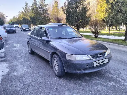 Opel Vectra 1996 года за 700 000 тг. в Шымкент