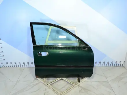 Дверь передний правый Mitsubishi Carisma за 15 000 тг. в Тараз