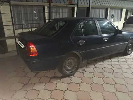 Mercedes-Benz C 180 1995 года за 2 200 000 тг. в Алматы – фото 6