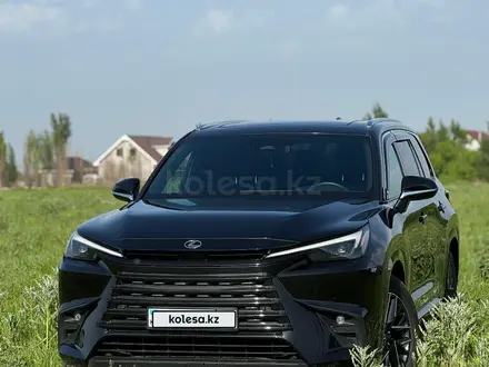 Lexus TX 2024 года за 44 500 000 тг. в Алматы – фото 3