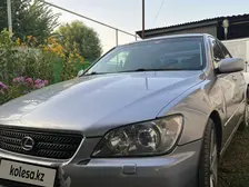 Lexus is-200, 1999