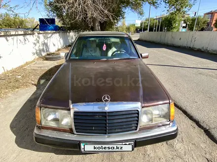 Mercedes-Benz E 200 1989 года за 1 100 000 тг. в Алматы