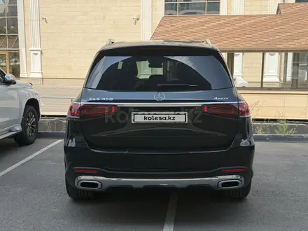 Mercedes-Benz GLS 450 2023 года за 53 000 000 тг. в Алматы – фото 3