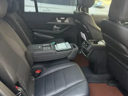 Mercedes-Benz GLS 450 2023 года за 53 000 000 тг. в Алматы – фото 10