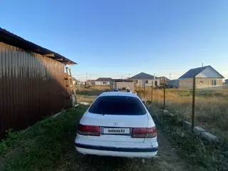 Toyota Carina E