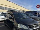 Toyota Ipsum 2002 года за 3 300 000 тг. в Уральск