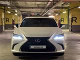 Lexus ES 250 2020 года за 22 100 000 тг. в Алматы