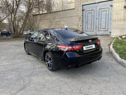 Toyota Camry 2018 года за 12 000 000 тг. в Усть-Каменогорск – фото 6