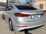 Hyundai Elantra 2018 года за 9 300 000 тг. в Алматы – фото 3