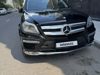 Mercedes-Benz GL 400