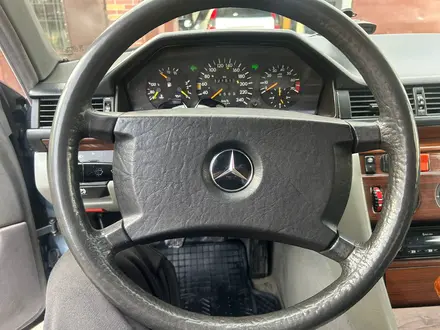 Mercedes-Benz E 260 1990 года за 3 100 000 тг. в Алматы – фото 13