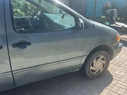 Toyota Sienna 2000 года за 3 700 000 тг. в Алматы – фото 2