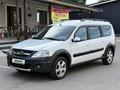ВАЗ (Lada) Largus Cross 2017 года за 5 500 000 тг. в Алматы – фото 3
