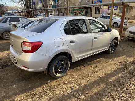 Renault Logan 2015 года за 2 900 000 тг. в Уральск – фото 3