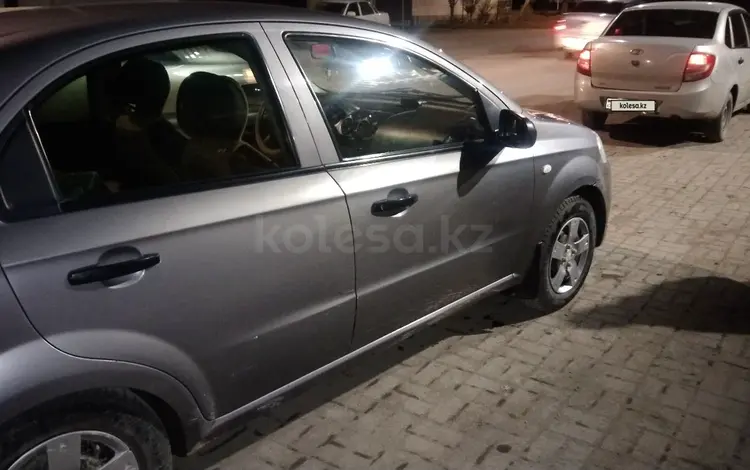 Chevrolet Aveo 2010 годаүшін2 500 000 тг. в Семей