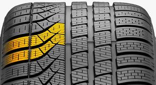 Шины Pirelli 255/35/r19 Pzero Winter за 210 000 тг. в Алматы