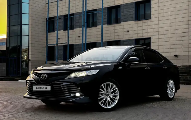 Toyota Camry 2019 года за 14 000 000 тг. в Павлодар