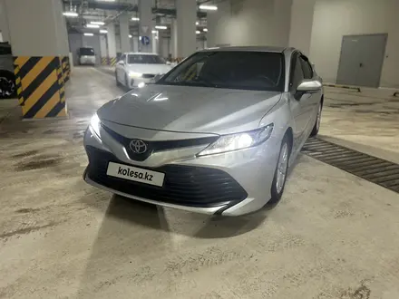 Toyota Camry 2020 года за 12 500 000 тг. в Астана