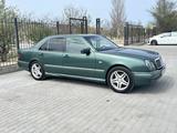 Mercedes-Benz E 320 1996 года за 3 000 000 тг. в Актау