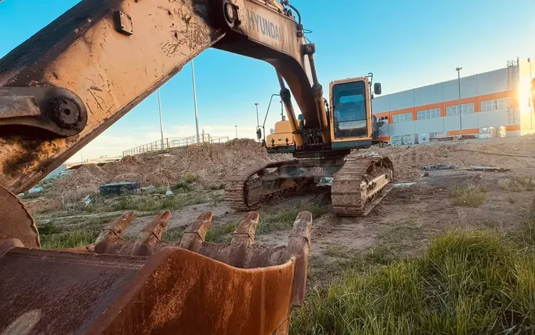 Hyundai  R520LC 2014 года за 28 000 000 тг. в Астана