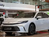 Toyota Camry Luxe 2026 года за 23 190 000 тг. в Алматы