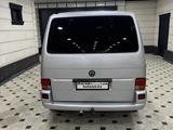Volkswagen Caravelle 1996 года за 5 500 000 тг. в Алматы – фото 4