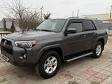 Toyota 4Runner 2016 года за 18 000 000 тг. в Атырау – фото 2