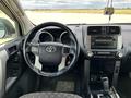 Toyota Land Cruiser Prado 2013 года за 15 800 000 тг. в Актобе – фото 16