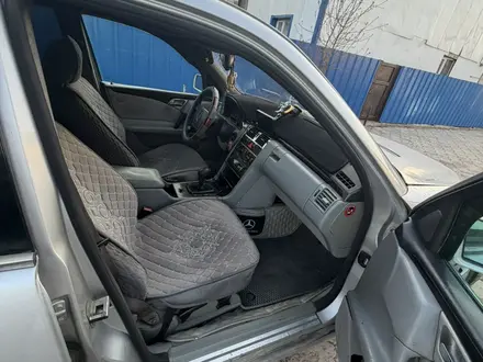 Mercedes-Benz E 280 1997 года за 1 700 000 тг. в Караганда – фото 8
