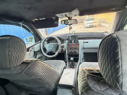 Mercedes-Benz E 280 1997 года за 1 700 000 тг. в Караганда – фото 9