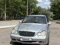 Mercedes-Benz C 200 2002 годаүшін4 800 000 тг. в Караганда – фото 2