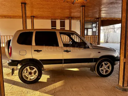 Chevrolet Niva 2005 года за 600 000 тг. в Жанаозен – фото 5