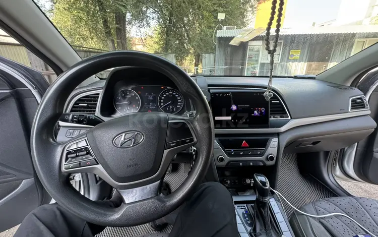 Hyundai Elantra 2018 года за 6 500 000 тг. в Алматы