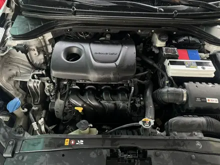 Hyundai Elantra 2018 года за 6 500 000 тг. в Алматы – фото 18