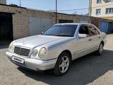 Mercedes-Benz E 230 1996 года за 2 800 000 тг. в Петропавловск – фото 2