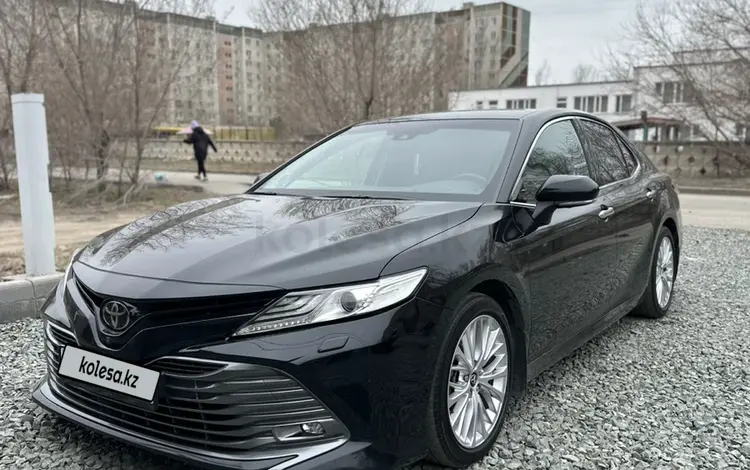 Toyota Camry 2018 годаүшін15 000 000 тг. в Семей