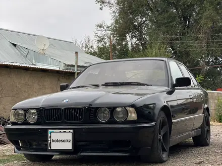 BMW 525 1992 года за 1 500 000 тг. в Алматы – фото 2