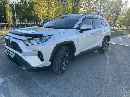 Toyota RAV4 2022 года за 15 750 000 тг. в Атырау – фото 6