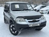 Chevrolet Niva 2015 года за 4 400 000 тг. в Актобе – фото 3