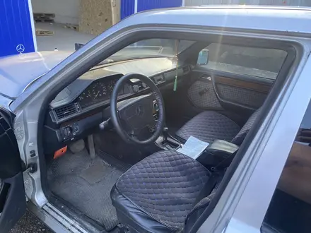 Mercedes-Benz E 230 1991 года за 1 200 000 тг. в Караганда – фото 5