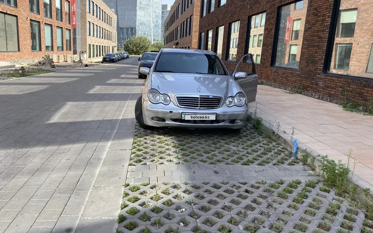 Mercedes-Benz C 240 2000 годаүшін2 300 000 тг. в Алматы