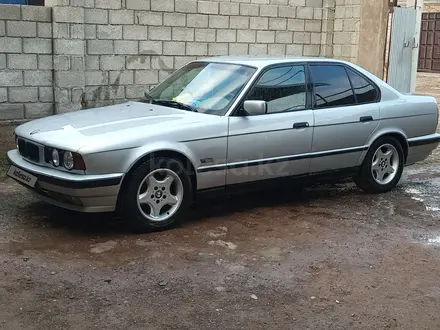 BMW 520 1995 года за 2 500 000 тг. в Шымкент