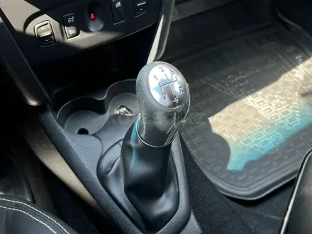 Renault Sandero 2014 года за 4 300 000 тг. в Актобе – фото 24