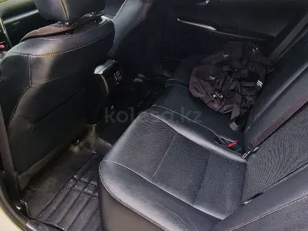 Toyota Camry 2014 года за 11 200 000 тг. в Атырау – фото 7