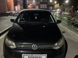 Volkswagen Polo 2015 года за 3 000 000 тг. в Караганда – фото 2
