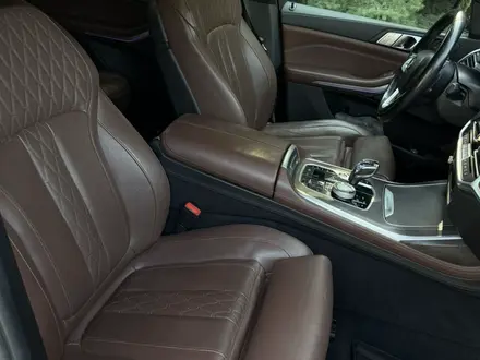BMW X7 2019 года за 34 000 000 тг. в Алматы – фото 19