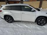 Toyota Highlander 2017 годаfor20 000 000 тг. в Усть-Каменогорск – фото 2