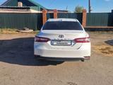 Toyota Camry 2020 года за 14 800 000 тг. в Экибастуз – фото 5