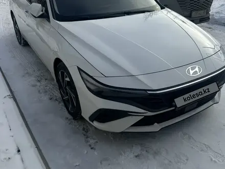 Hyundai Elantra 2024 года за 8 800 000 тг. в Астана – фото 2