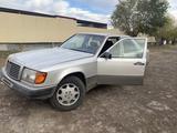 Mercedes-Benz E 230 1990 годаүшін1 250 000 тг. в Караганда